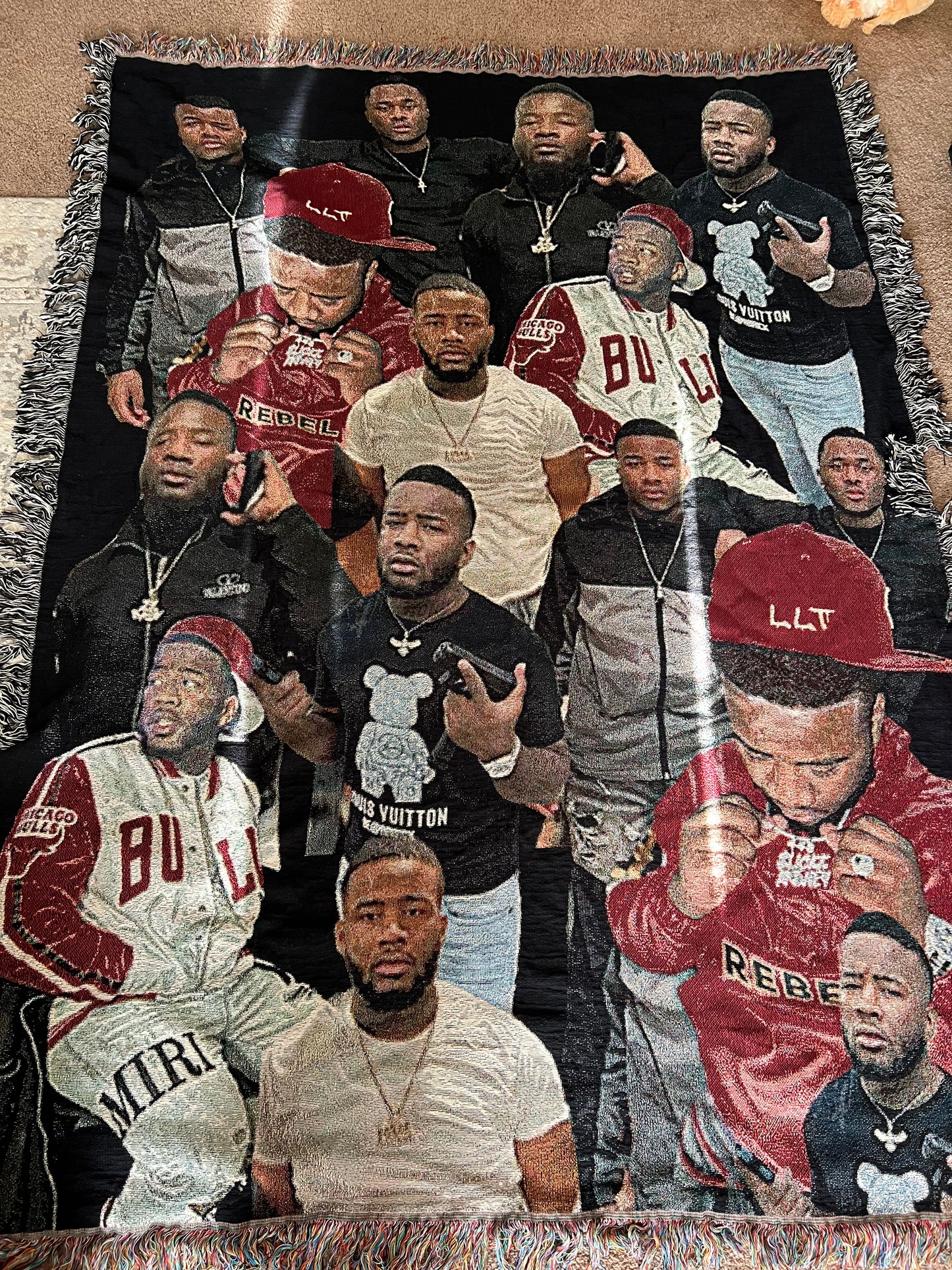 TAPESTRY - WOVEN BLANKET