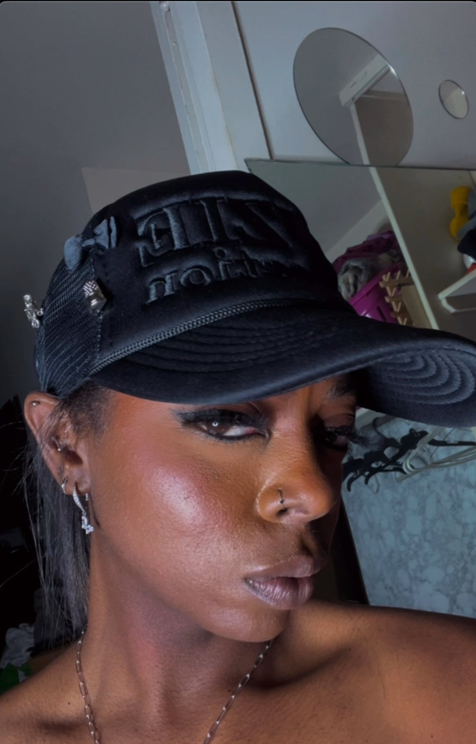 SUZIE COLLECTION TRUCKER HAT
