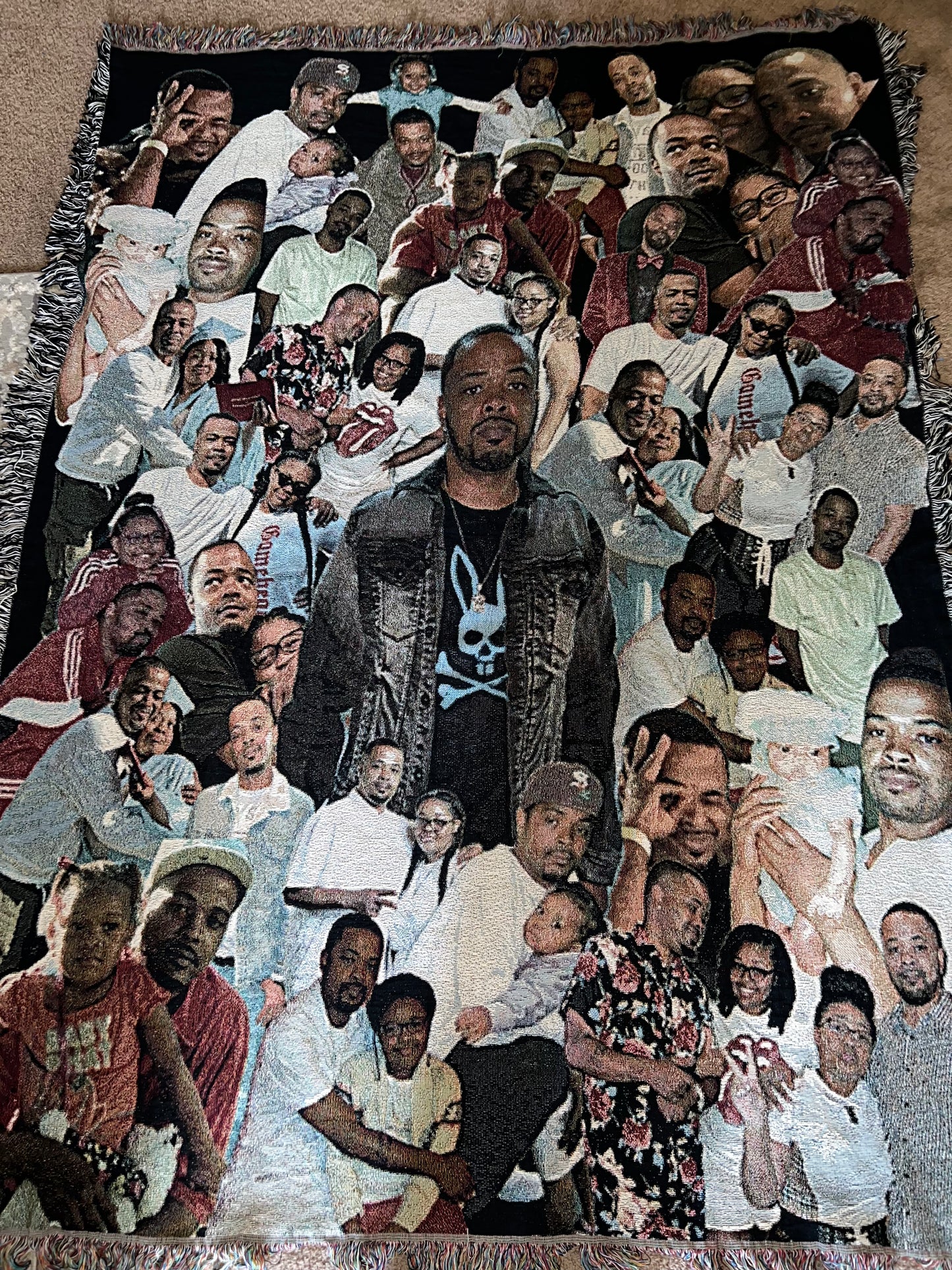 TAPESTRY - WOVEN BLANKET